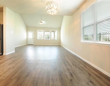 24735 Allori Ct - Photo Thumbnail 14