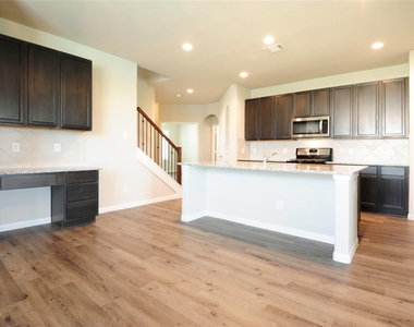 24735 Allori Ct - Photo Thumbnail 7
