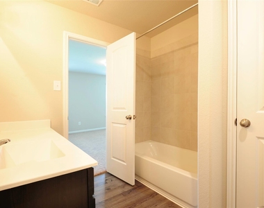 24735 Allori Ct - Photo Thumbnail 35
