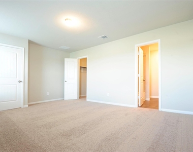 24735 Allori Ct - Photo Thumbnail 31