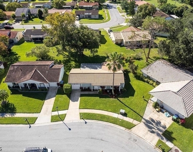 5556 Memorial Drive - Photo Thumbnail 9