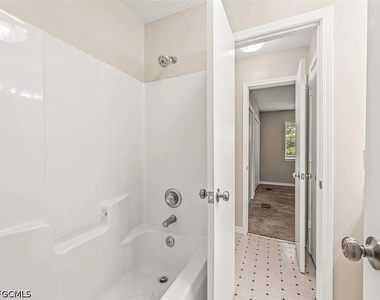 646 Virginia Oak Ct Court - Photo Thumbnail 10