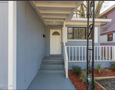 1539 Union St - Photo Thumbnail 1