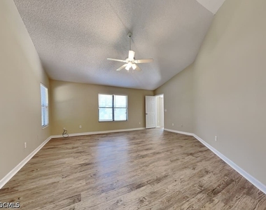 8287 Rocky Creek Court - Photo Thumbnail 10