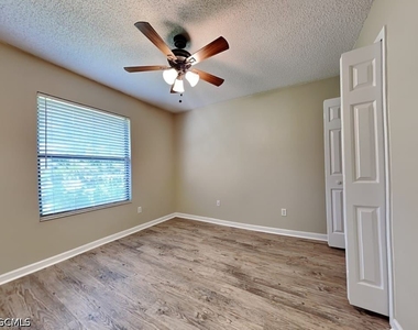 8287 Rocky Creek Court - Photo Thumbnail 9