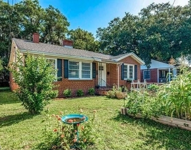 4819 Attleboro Street - Photo Thumbnail 14