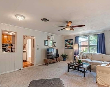 4819 Attleboro Street - Photo Thumbnail 10