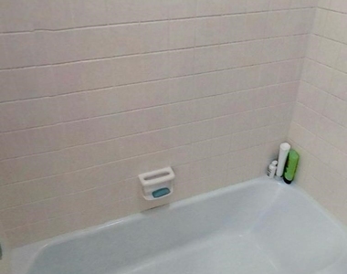 711 Ne 6th Pl - Photo Thumbnail 14