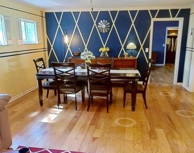 711 Ne 6th Pl - Photo Thumbnail 12