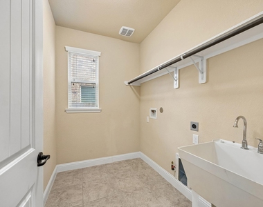 27903 Hunters Rock Lane - Photo Thumbnail 29