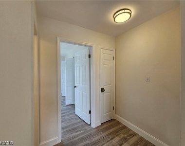 864 Courtington Lane - Photo Thumbnail 20