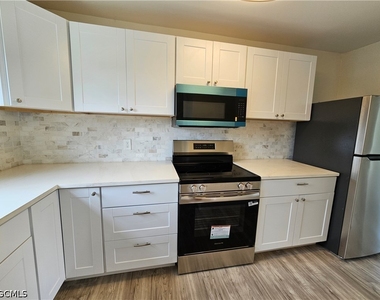 864 Courtington Lane - Photo Thumbnail 2