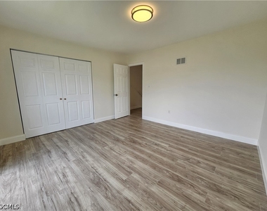 864 Courtington Lane - Photo Thumbnail 6