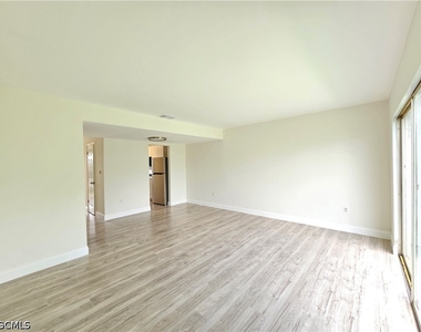 864 Courtington Lane - Photo Thumbnail 4