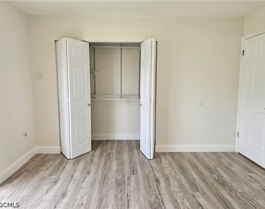 864 Courtington Lane - Photo Thumbnail 18