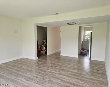 864 Courtington Lane - Photo Thumbnail 9