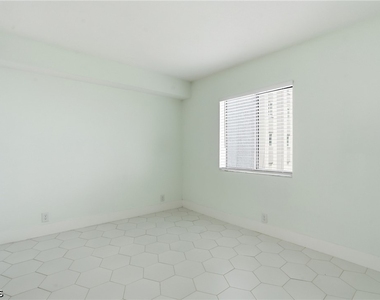 2885 Palm Beach Boulevard - Photo Thumbnail 11
