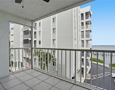 2885 Palm Beach Boulevard - Photo Thumbnail 17