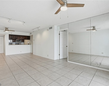 2885 Palm Beach Boulevard - Photo Thumbnail 2