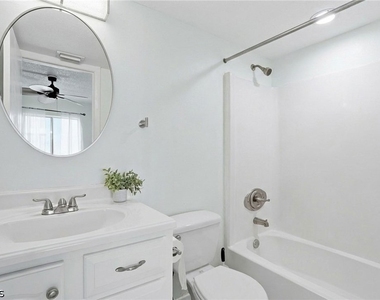 2885 Palm Beach Boulevard - Photo Thumbnail 11
