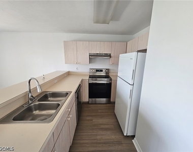 5337 Glenlivet Road - Photo Thumbnail 14