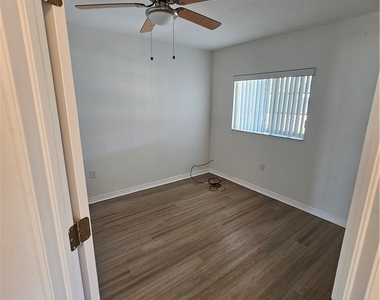 5337 Glenlivet Road - Photo Thumbnail 7