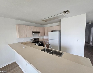 5337 Glenlivet Road - Photo Thumbnail 15