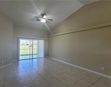 2026 Andalusia Boulevard - Photo Thumbnail 4