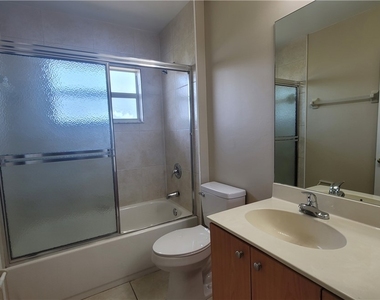 2026 Andalusia Boulevard - Photo Thumbnail 17
