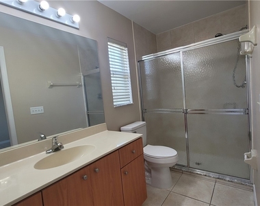 2026 Andalusia Boulevard - Photo Thumbnail 11