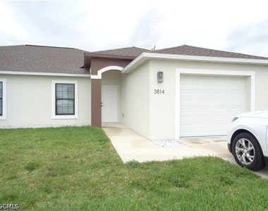 3816 Sw 15th Place - Photo Thumbnail 2