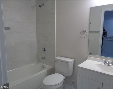 3816 Sw 15th Place - Photo Thumbnail 13