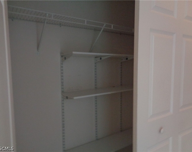 3816 Sw 15th Place - Photo Thumbnail 4