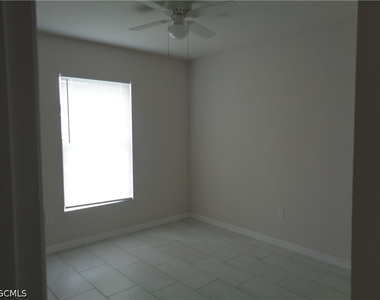 3816 Sw 15th Place - Photo Thumbnail 10
