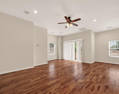 224 N Stiles Street - Photo Thumbnail 21