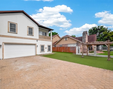 224 N Stiles Street - Photo Thumbnail 1