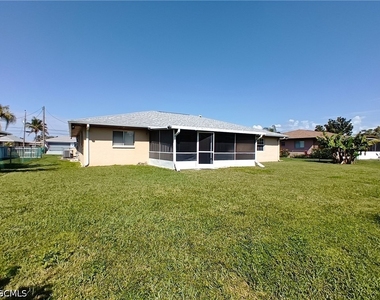 1326 Se 23rd Terrace - Photo Thumbnail 19