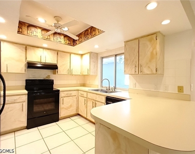1326 Se 23rd Terrace - Photo Thumbnail 6