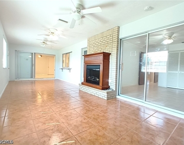 1326 Se 23rd Terrace - Photo Thumbnail 15