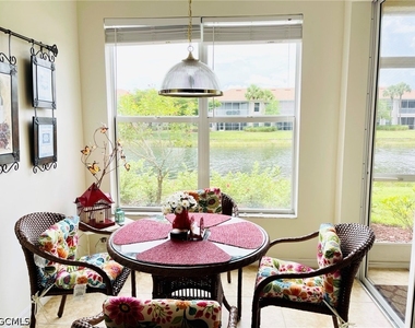 9582 Hemingway Lane - Photo Thumbnail 11