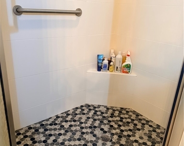 5114 Melbourne Street - Photo Thumbnail 17