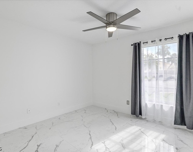 1212 Se 6th Terrace - Photo Thumbnail 23