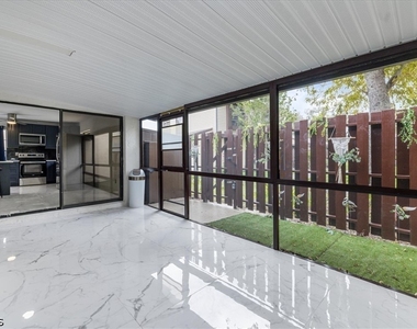 1212 Se 6th Terrace - Photo Thumbnail 29