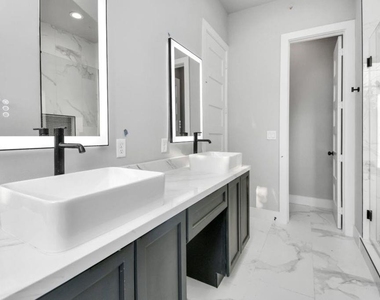 1320 Eberhard Street - Photo Thumbnail 34