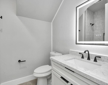 1320 Eberhard Street - Photo Thumbnail 5