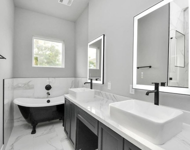 1320 Eberhard Street - Photo Thumbnail 31