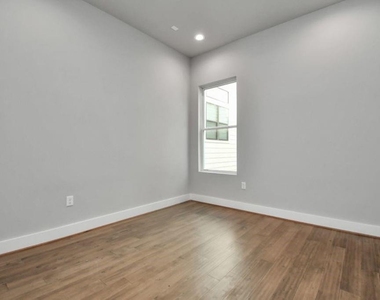 1320 Eberhard Street - Photo Thumbnail 25