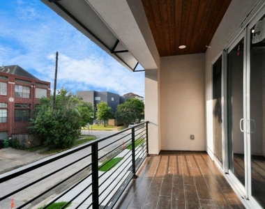 1320 Eberhard Street - Photo Thumbnail 22
