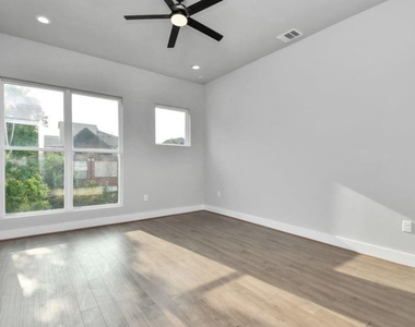 1320 Eberhard Street - Photo Thumbnail 27