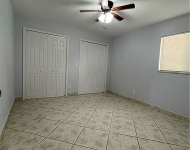 4132 Sw 7th Place - Photo Thumbnail 9